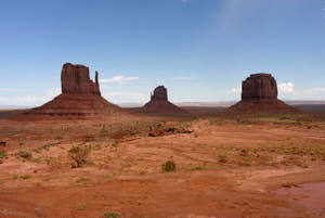 monument valley<br>NIKON D200, 20 mm, 100 ISO,  1/350 sec,  f : 8 